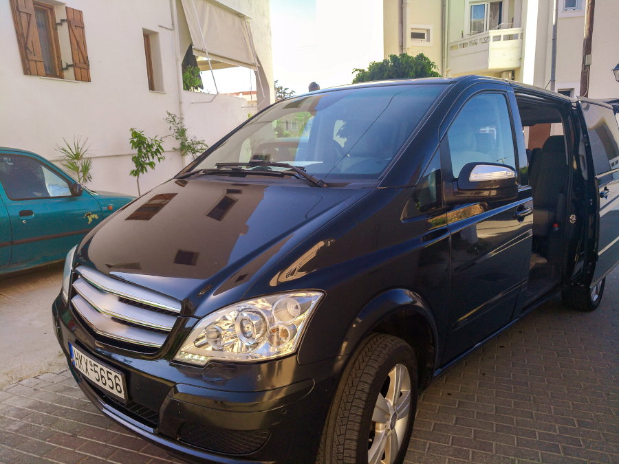 Трансфер на Крите на минивэне